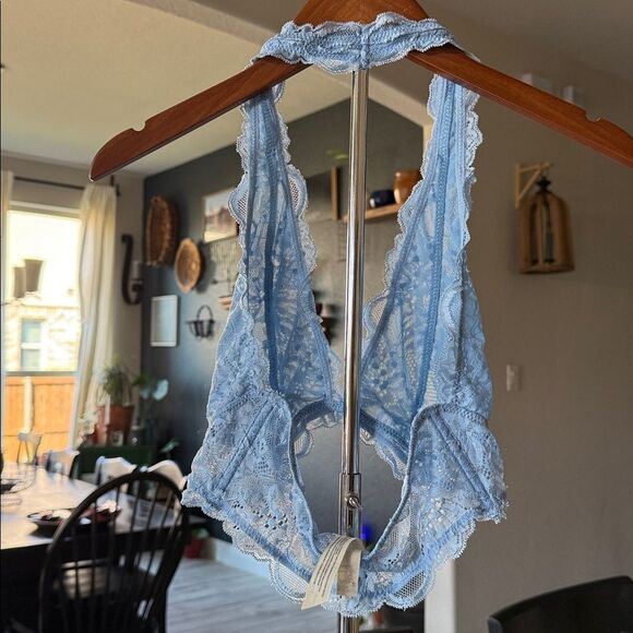 NWT Free People Last Dance Lace Halter Bralette XS Soft Sea Feminine Blue Chic - Picture 10 of 13
